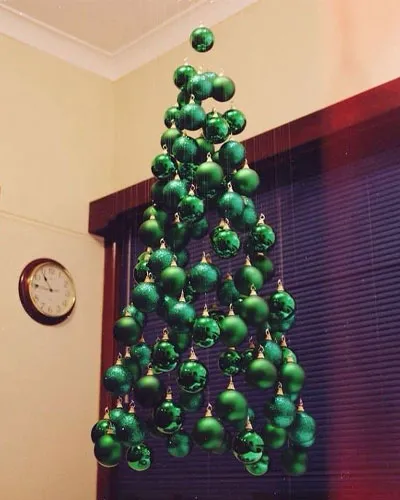 Baubles Christmas Tree