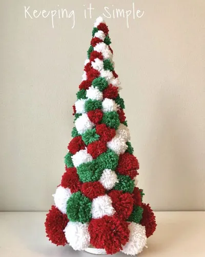 PomPom Christmas Tree