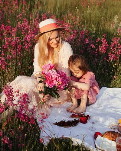 beautiful mother's day photoshoot ideas