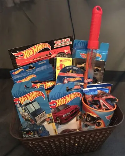 Hot-Wheels-theme-item-gifts
