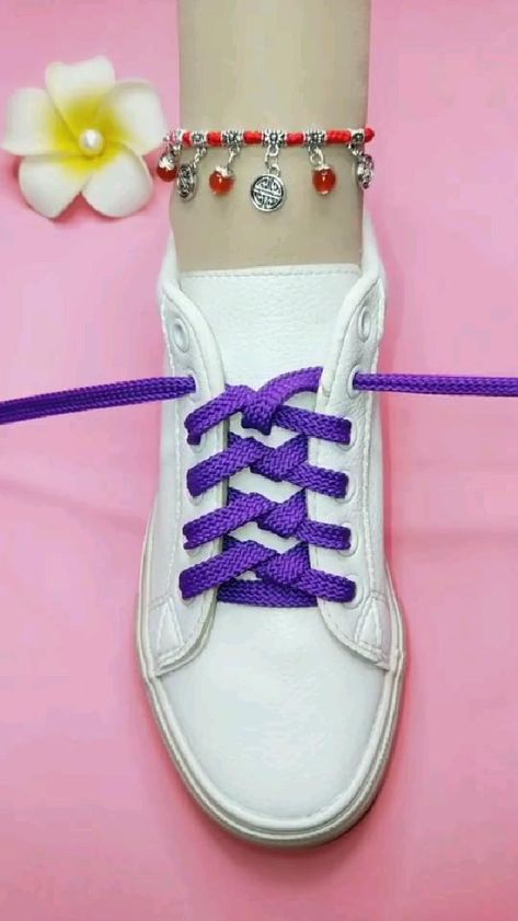 how to wear shoelace in unique style